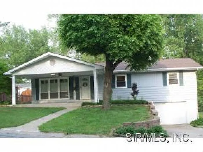 116 Westridge Dr photo 1