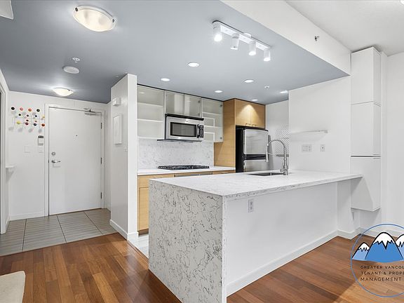 4th image of 980 Cooperage Way