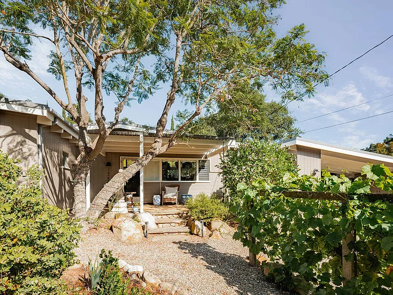 828 Tornoe Rd — Photo 48