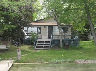 N2771 Park Lane Dr, Waupaca, WI 54981