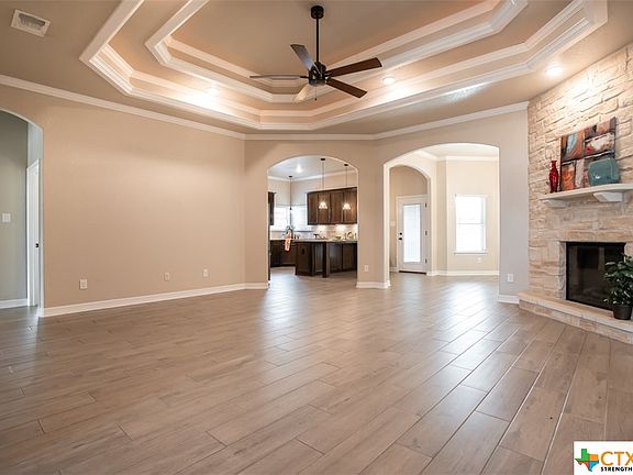 3rd image of 8301 Grand Oaks Ln