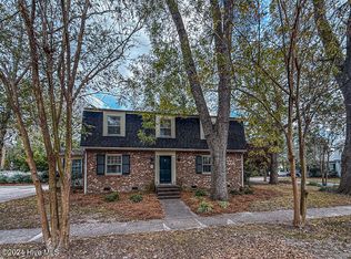 107 S Granville St, Edenton, NC 27932