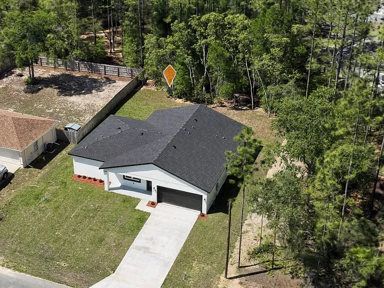 1557 W Elder Ln — Photo 6