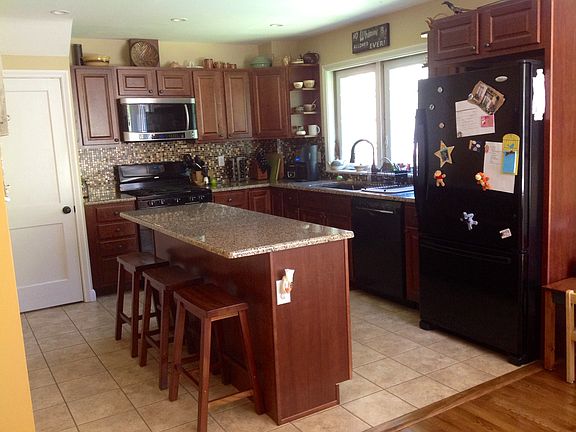 Fully updated custom kitchen