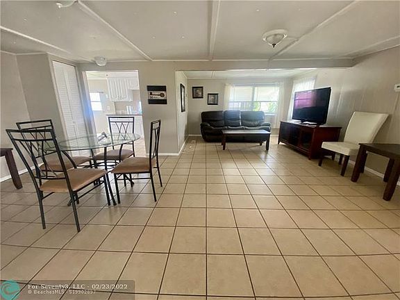 4th image of 4327 Mission Bell Dr