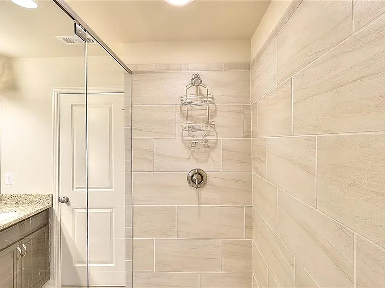 1306 Harris Way — Photo 10