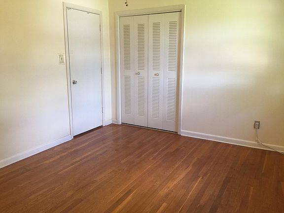 2nd image of 3806 W End Dr
