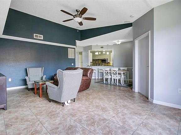 5th image of 5536 Metrowest Blvd #31