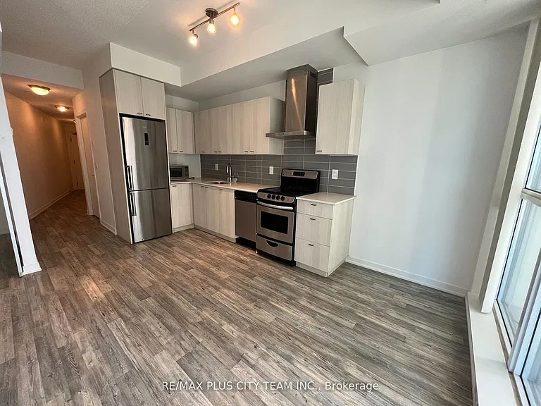 51 E Liberty St #1116 — Photo 4
