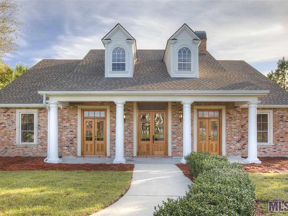 1st image of 39513 Bradbury Ln