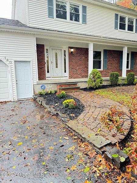 2nd image of 140 Acorn Drive