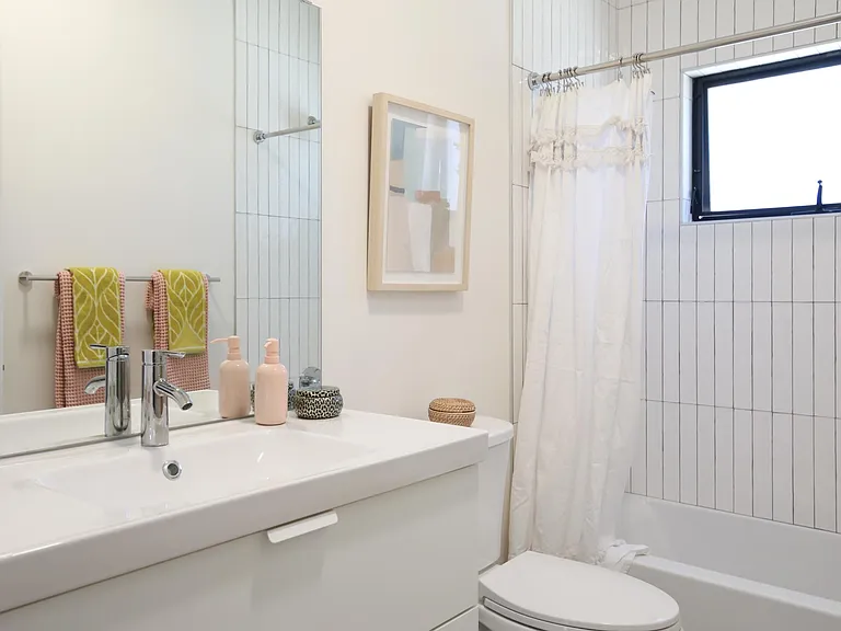 2246 S Ridgeley Dr #2244 — Photo 16