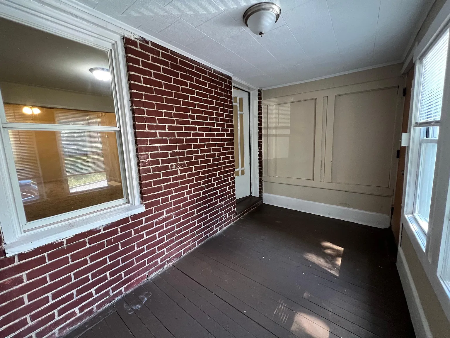 2 bed, 870 sqft, $1,400 — Photo 3