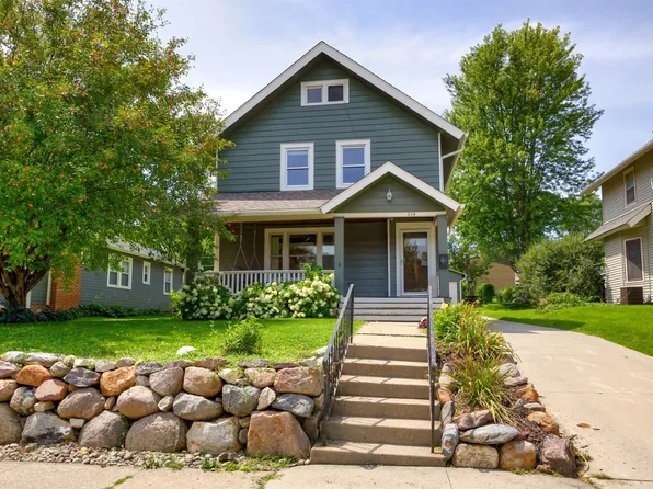 714 36th St, Des Moines, IA 50312