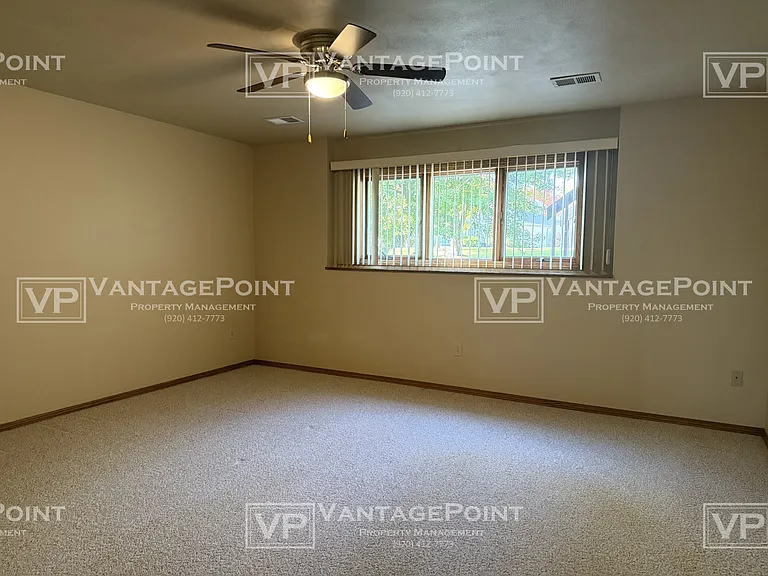2121 N Cloudview Dr — Photo 7