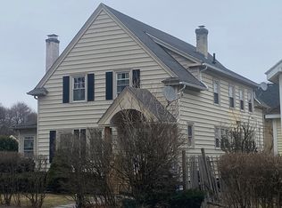 117 Burncoat St, Worcester, MA 01605