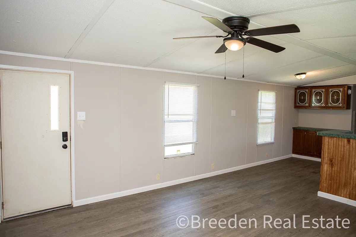 113-01: Peaceful Lane MHP - 11 — Photo 2