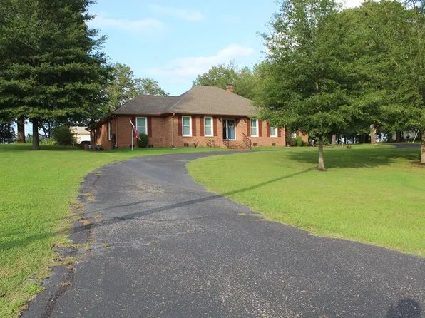 100 Oak Dr, Huntingdon, TN 38344