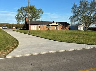 8538 Fredonia Rd, Manchester, TN 37355