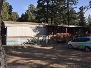 2122 Forest Park Dr, Overgaard, AZ 85933