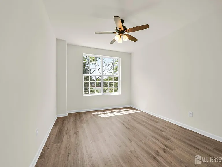 228 Park Ln — Photo 15