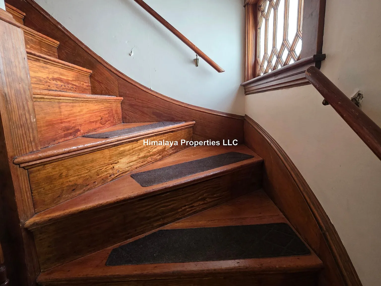 6 bed, $8,100 — Photo 3
