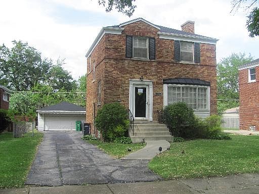 1st image of 9976 W Drury Ln
