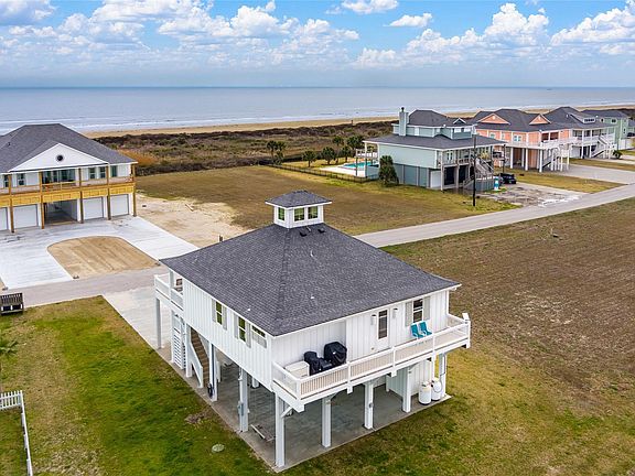 5th image of 3833 Biscayne Beach Rd