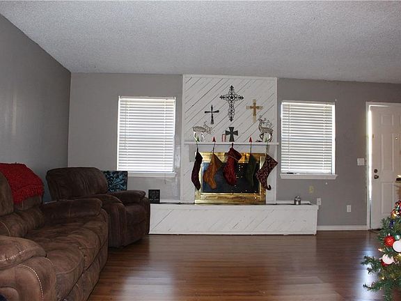 2nd image of 401 12th Ave #194