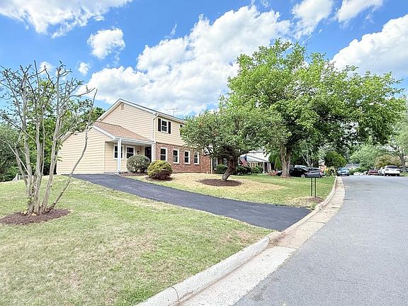2nd image of 501 Tavenner Ct