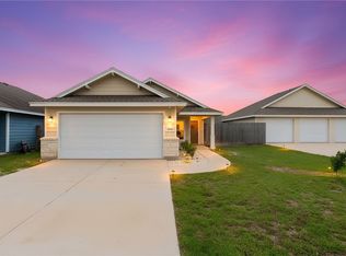1533 Oak Hill Dr, Corpus Christi, TX 78418
