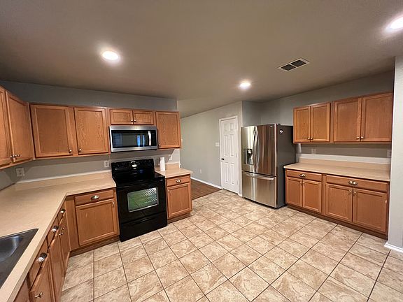5th image of 4620 Pangolin Dr