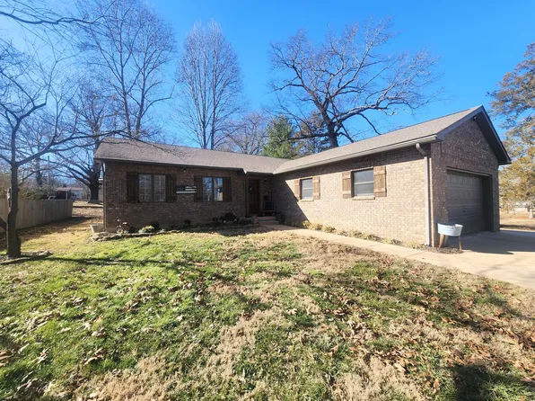 1605 Padgett Street, West Plains, MO 65775