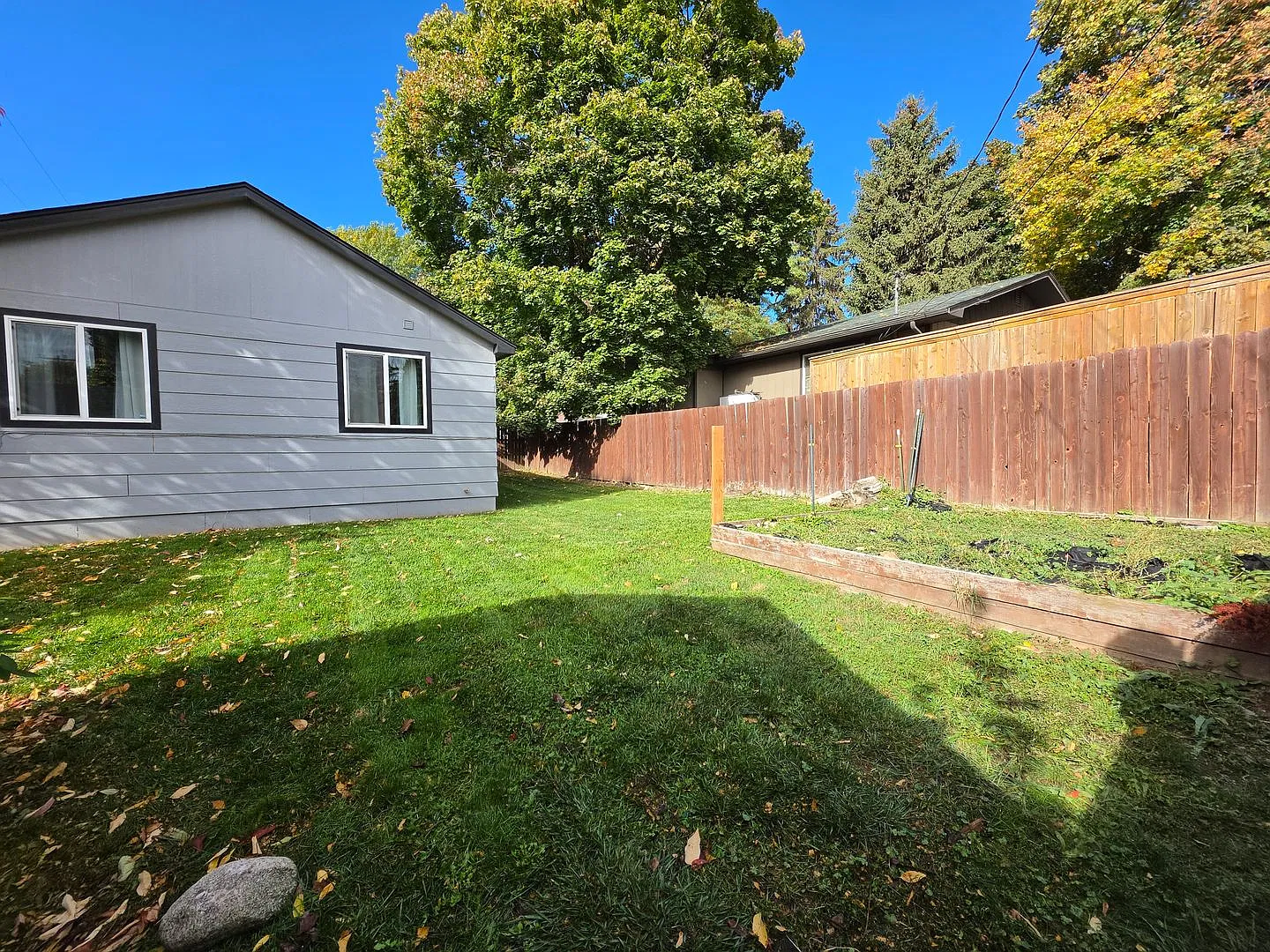 Cozy 2 Bed 2 Bath Home w/ office — Photo 3
