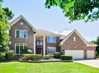 897 W Lukas Ave, Palatine, IL 60067