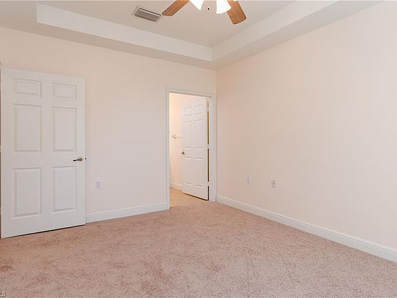 3rd image of 1516 SW 50th St APT 304