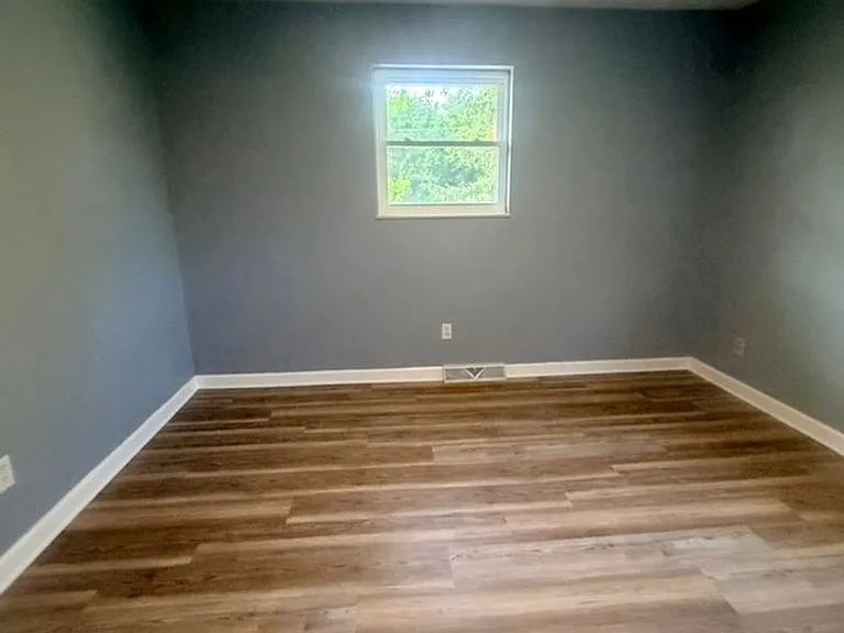 921 Brown School Rd — Photo 19
