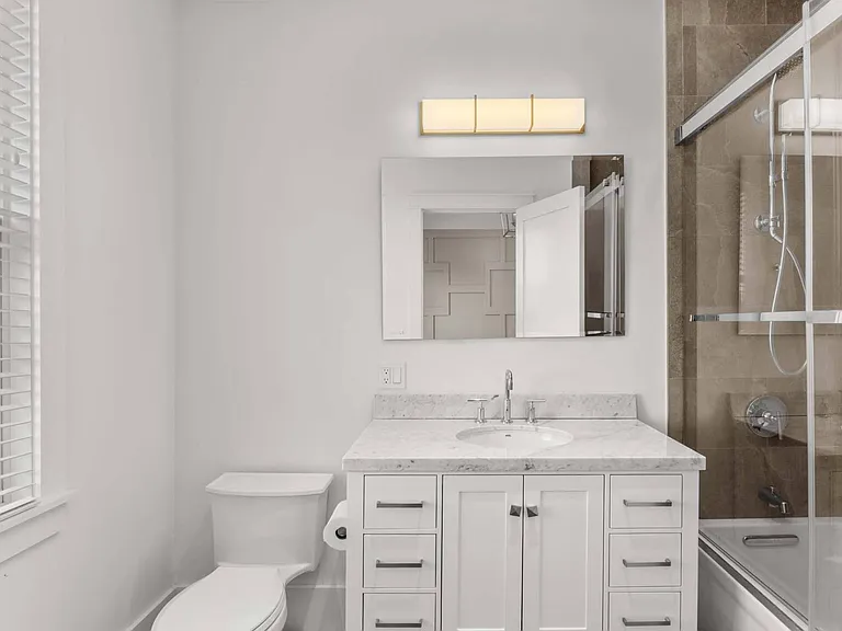 73 Beach Ln — Photo 23