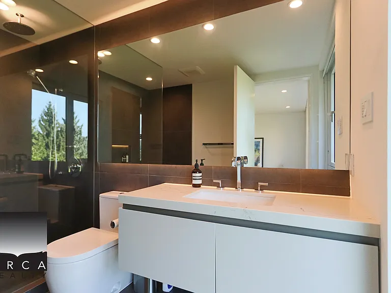 6173 Nelson Ave — Photo 35