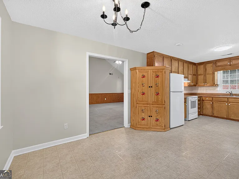 129 Springbrook Dr — Photo 11