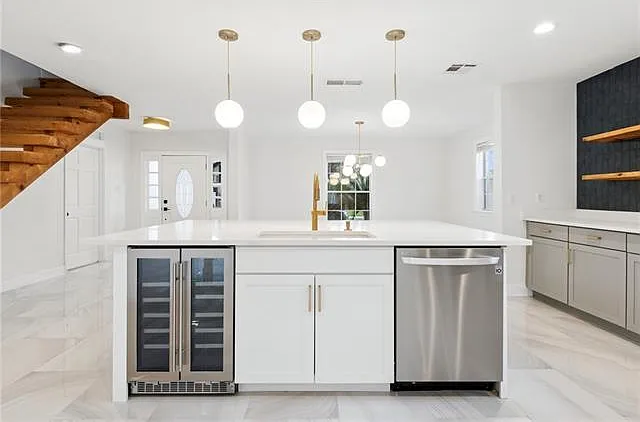 5537 Cherlyn Dr — Photo 8