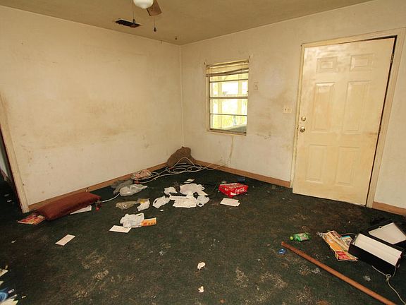 5th image of 5120 Broadway Ave