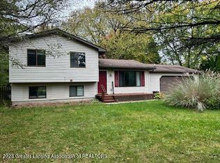 5617 Ann Dr, Bath, MI 48808