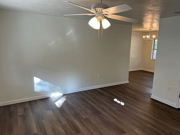 4th image of 3839 NE 210 Court