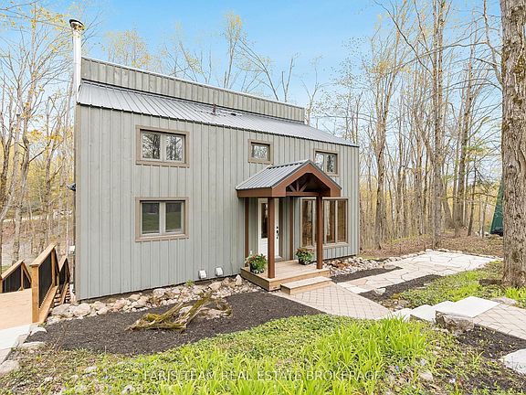 4th image of 46 Huronwoods Dr