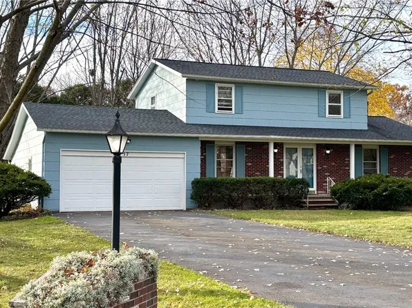 17 Chi Mar Dr, Rochester, NY 14624
