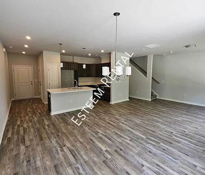 270 Shingle Oak Rd — Photo 4