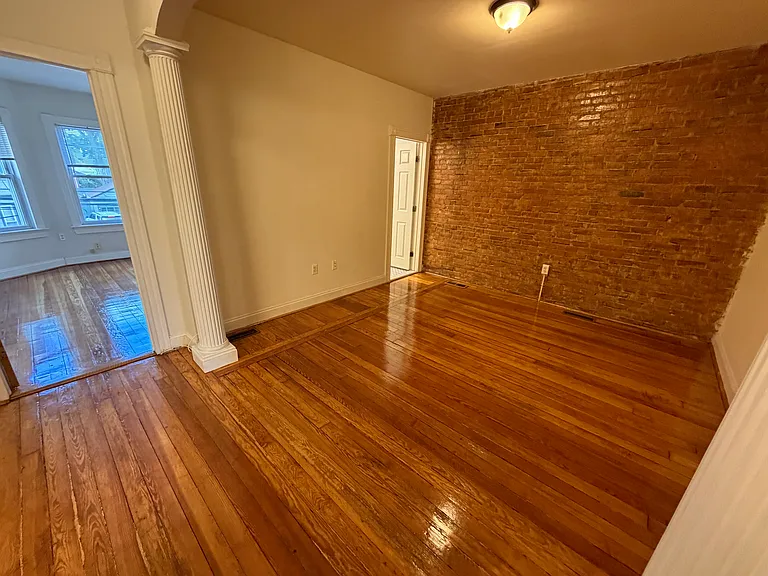 35 Adamson St #2 — Photo 7