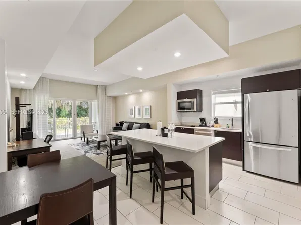5300 NW 87th Ave #816, Miami, FL 33178