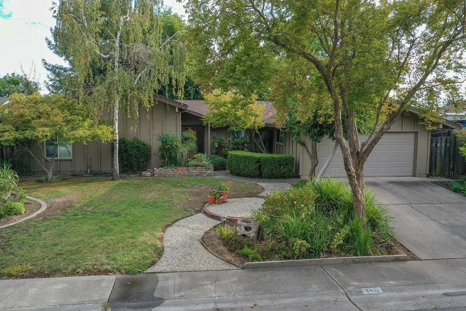 3410 Breton Avenue photo 1